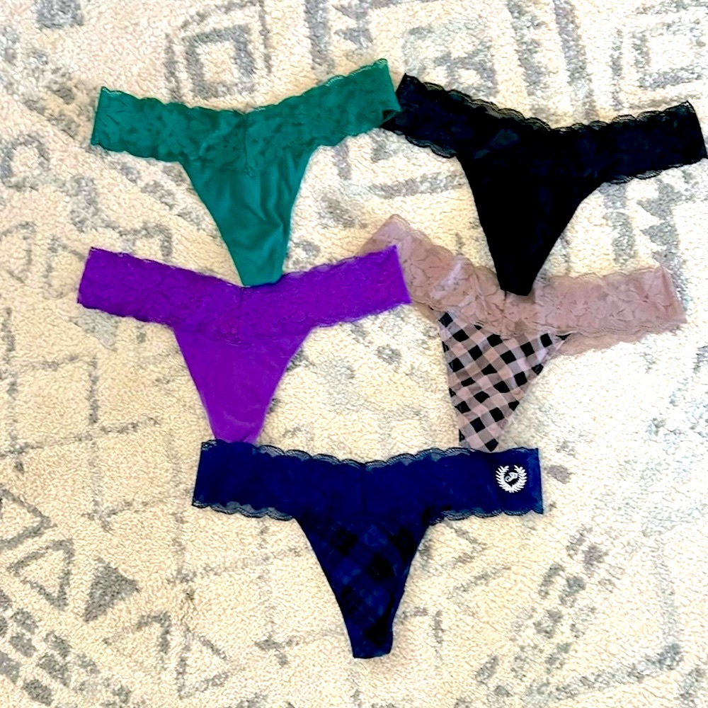 Set of  5 Victoria Secret Pink Thongs